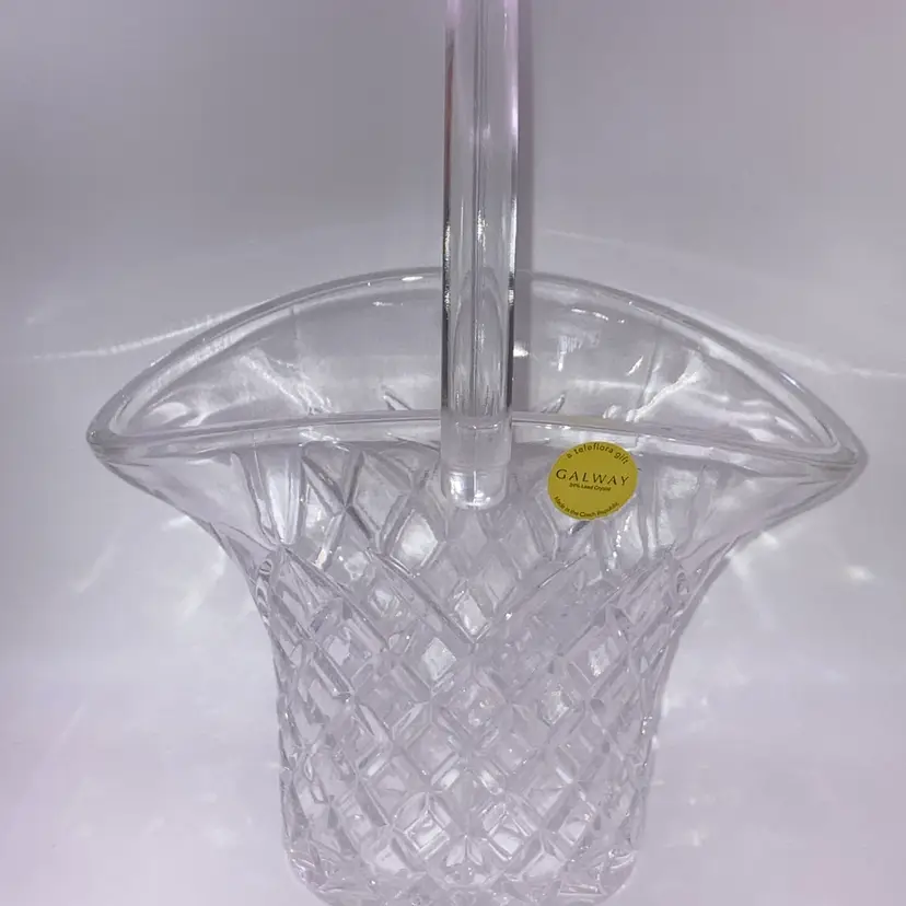 Vintage Galway Crystal Basket! Diamond Cut Pattern! 9” Tall!