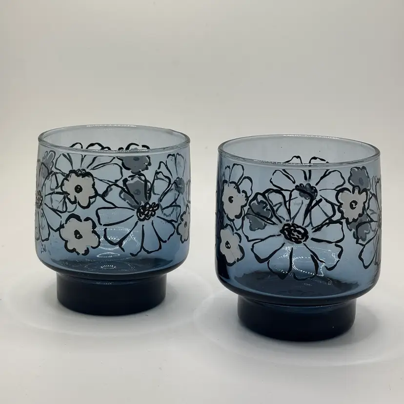 Pair Of Blue Daisy Flower Libby Juice Glasses 3.25”