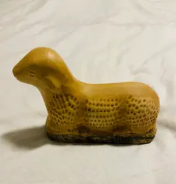 Vintage Chalkware Sitting Sheep Figurine 1988 CottageCore Country Farmhouse Retro Primitive Folk Art