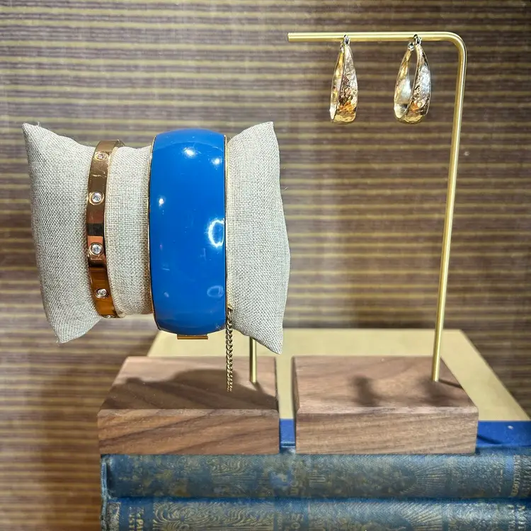 Coordinated Jewelry Set