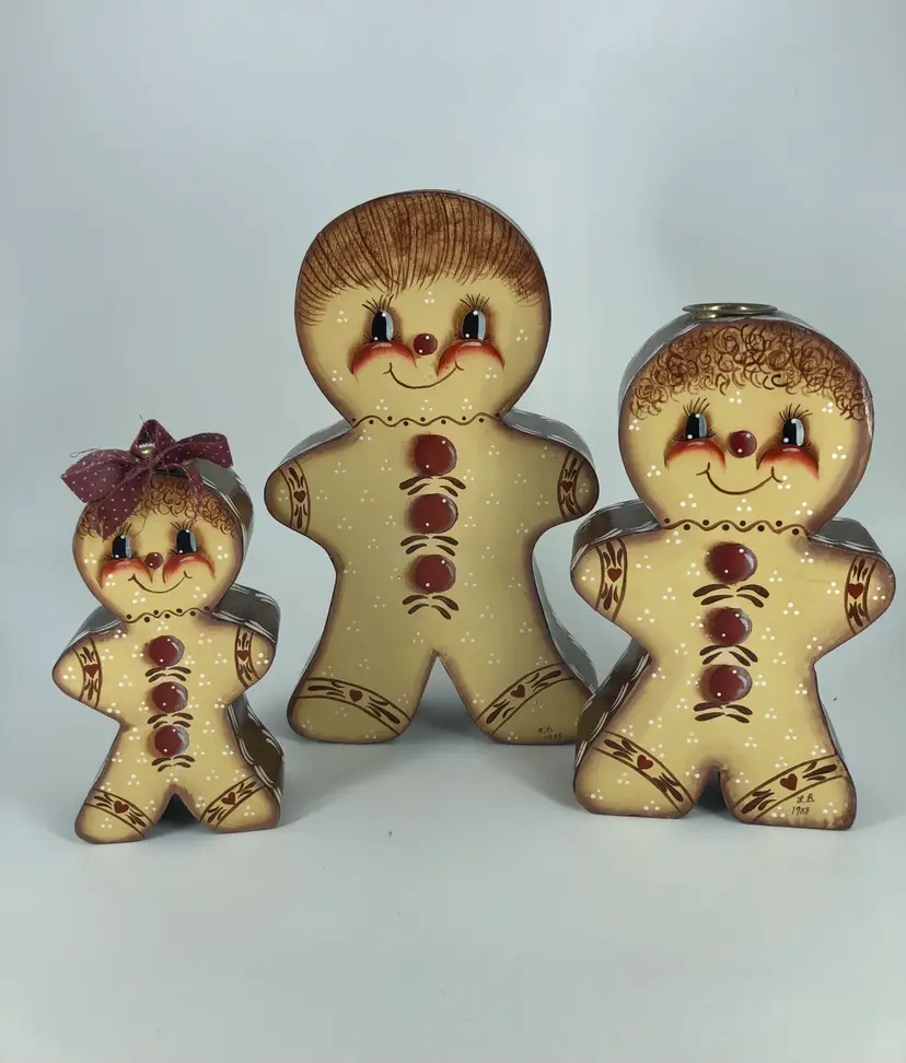 Vintage Kitschy Christmas Wooden Gingerbread Family Candle Holders Set Of 3