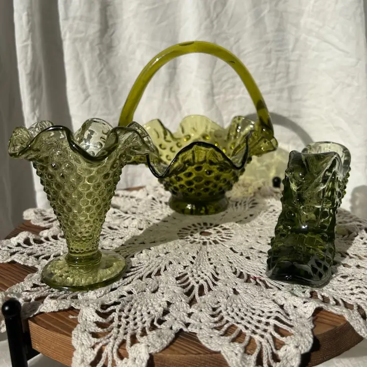 3 PIECES OF VINTAGE FENTON AVOCADO GREEN GLASS-VASE-BASKET-SLIPPER SHOE 1960s-70s