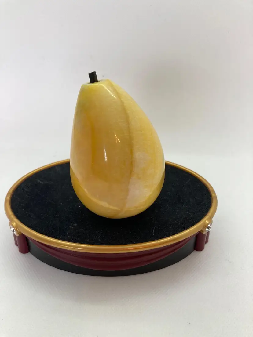 Vintage Italian Alabaster Marble Pear With Stem 3-1/2" Tall