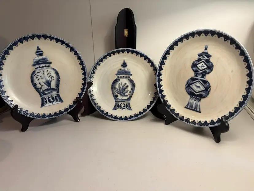 Set Of Three Vintage Blue And White Ginger Jar Designs Chinese Plates