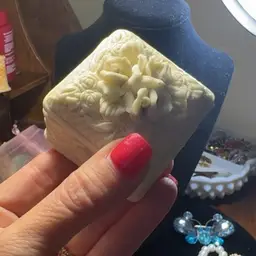 Small Porcelain Trinket Dish. Vintage.