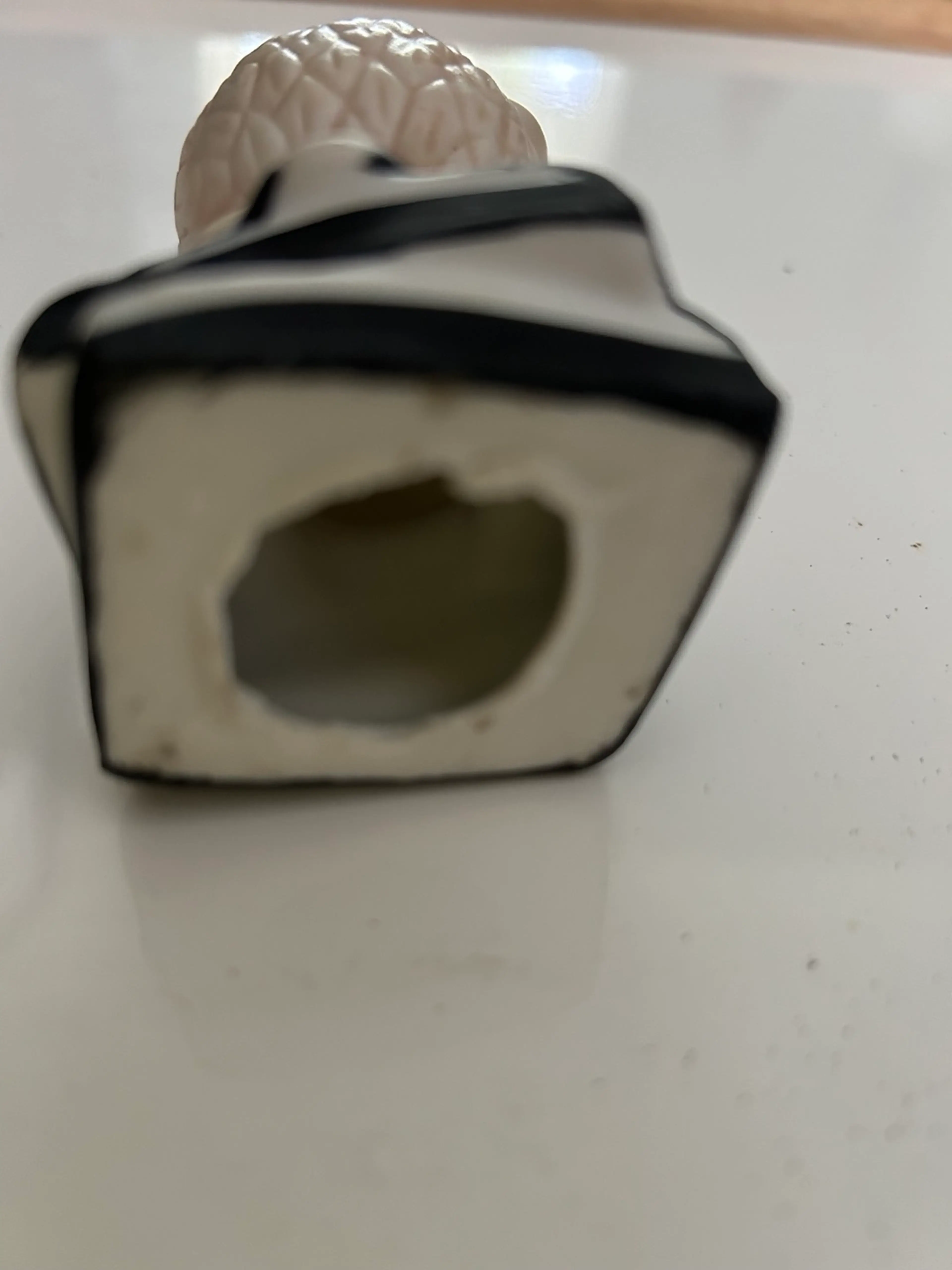 Image 3 of 4