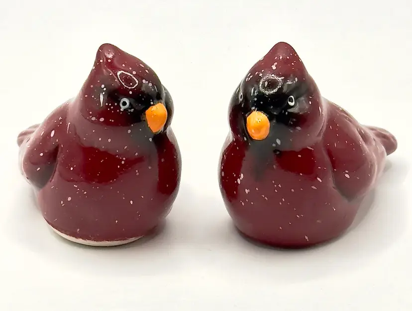 Vintage Holiday Cardinal Bird Salt & Pepper Shakers, Hand-Painted Ceramic, Unbranded