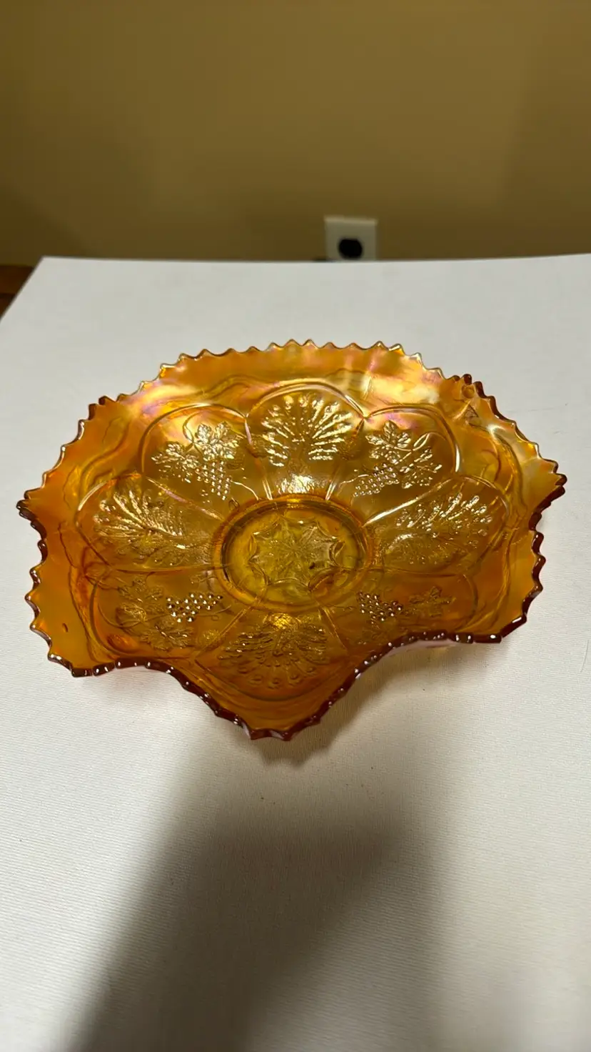 Fenton Peacock And Grape Marigold Carnival Glass Ruffled Bowl 8.75” diameter