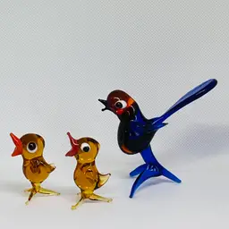 Vintage Art Glass Set of Three Bird Figurines