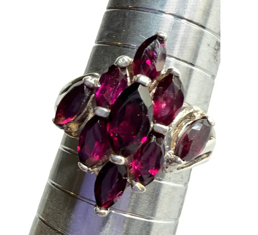 Vintage Avon Sterling Silver Rhodolite Garnet Ring- Size 9
