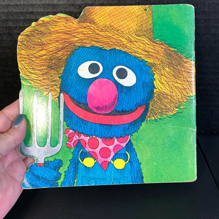 Farmer Grover Book 1977 AS IS