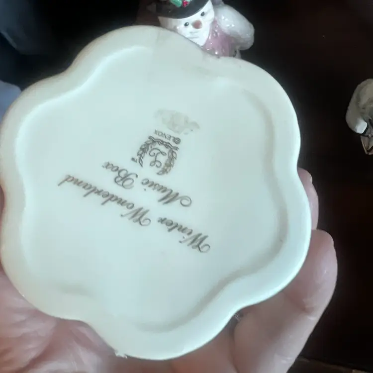 008 Vintage Lenox Winter Wonderland Snowman Music Box And Figurines Holiday Christmas Decor