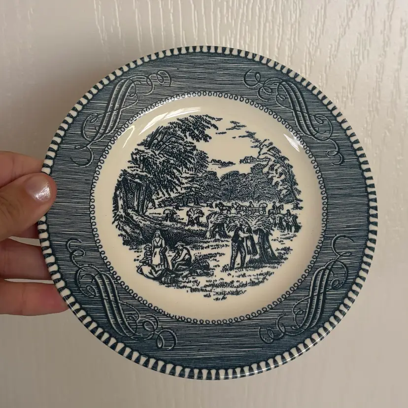 🐇Vintage C&I ‘The Harvest’ Blue & White Ironstone Plate