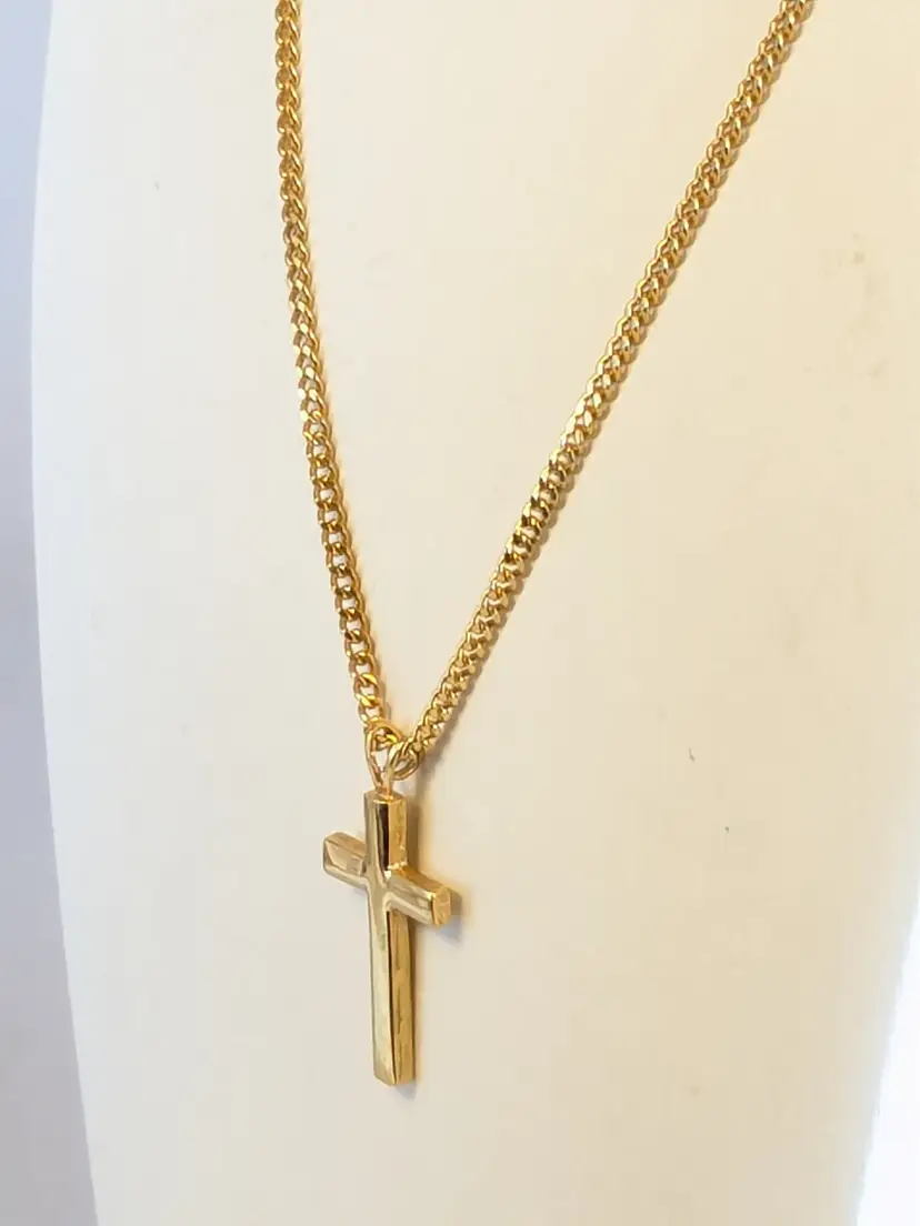 Vintage Gold Tone Cross Pendant Necklace Religious Jewelry