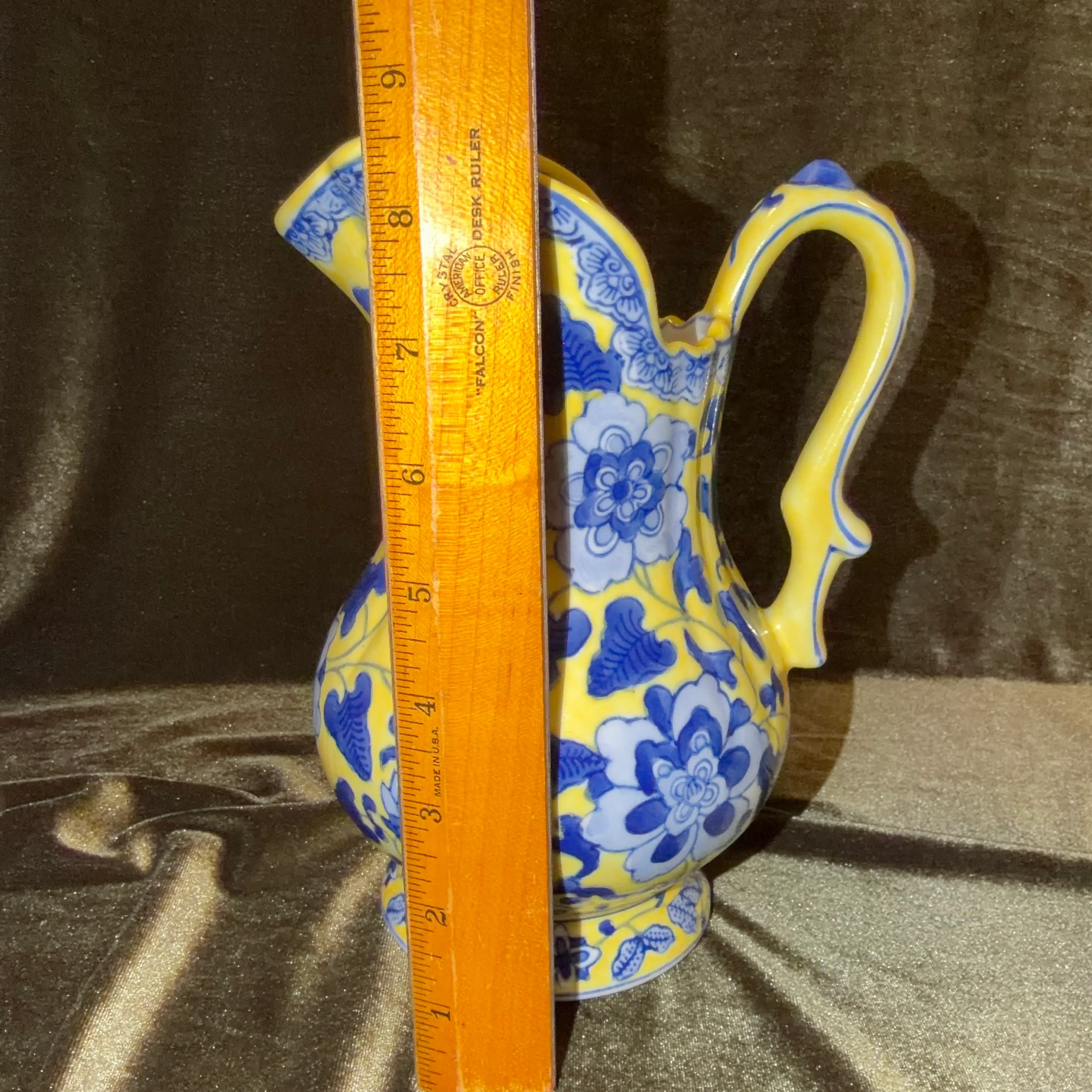 Image 2 of 8