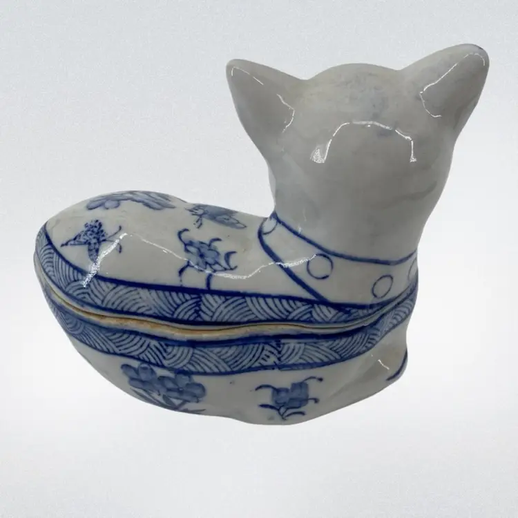 Retro Blue & White Cat Trinket Box Floral Chinoiserie Made In China Original Label