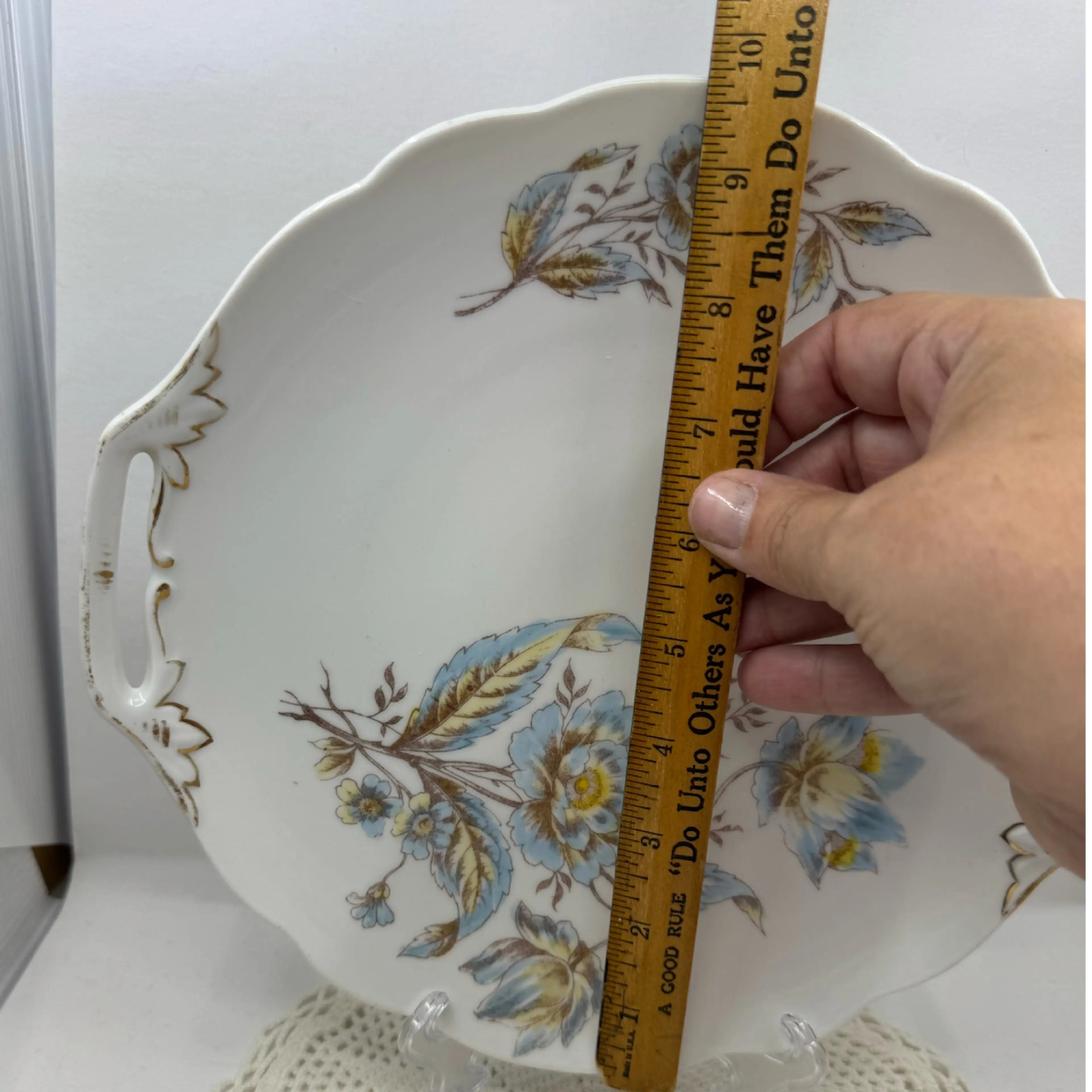 Image 2 of 4