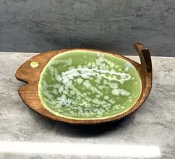 Vintage MCM Jaru Green Pottery Fish Dish 9” x 6” x 4”