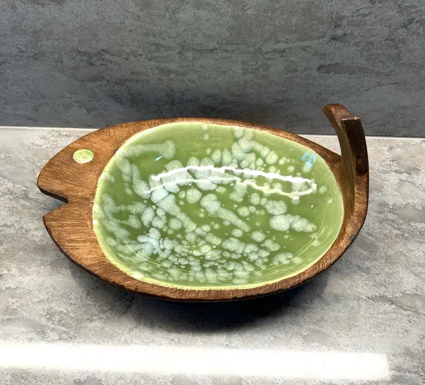 MCM Style Green Pottery Fish Dish by Jaru 9β x 6β x 4β