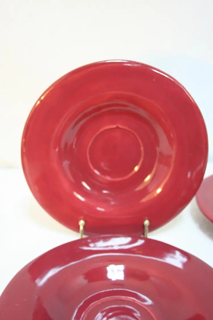 Pottery Barn Sausalito Merlot Red 8" Dessert Salad Bread Plates set of 4 Retired
