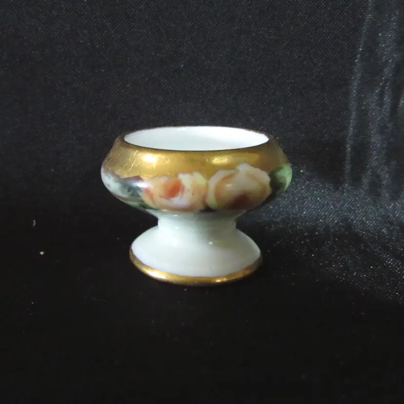 15) Porcelain Pedestal Open Salt Cellar w/Roses - Austria