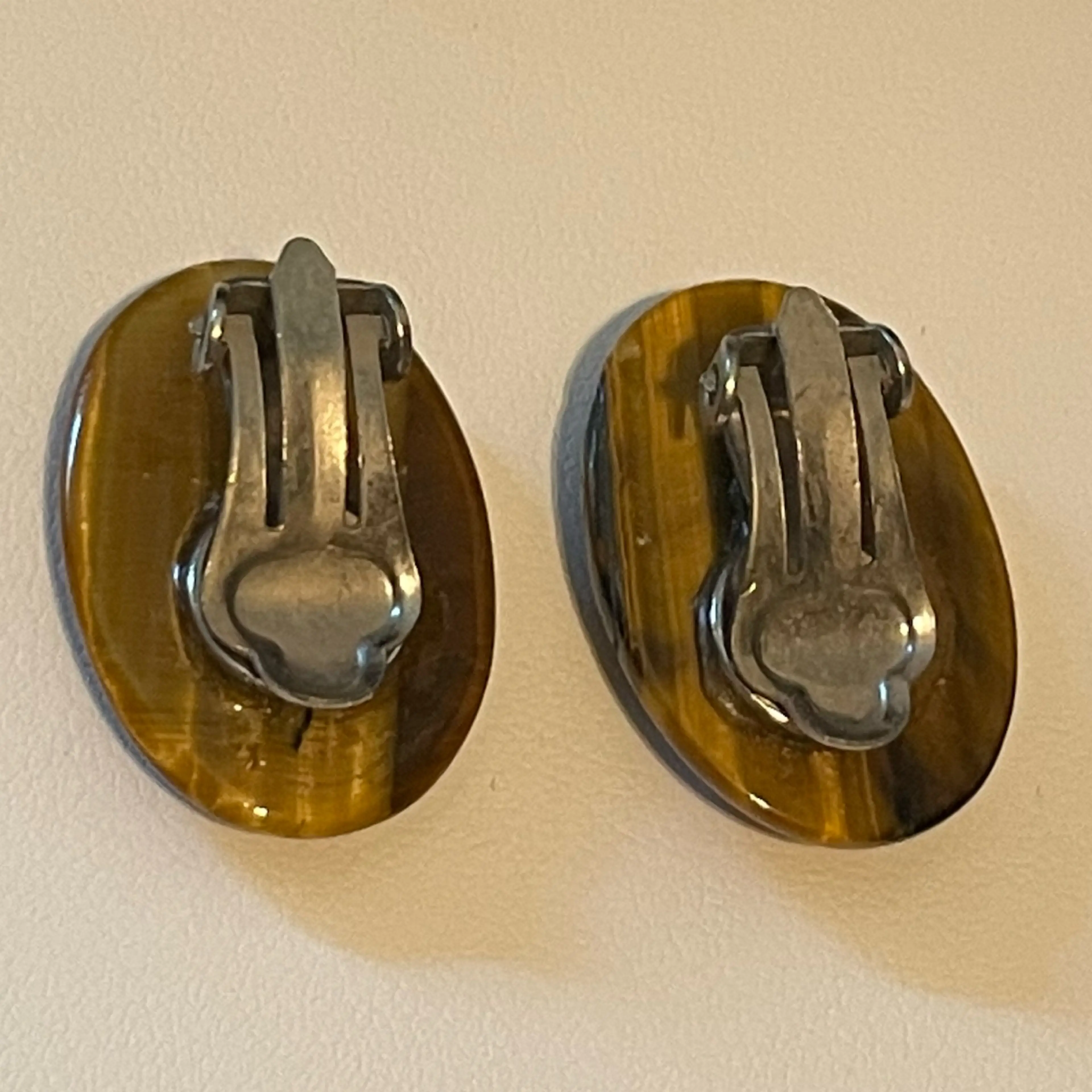 Image 3 of 4