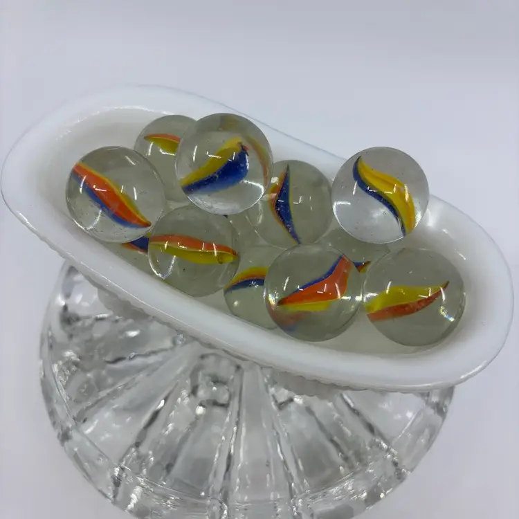 Vtg Bubble Bath ~ Avon Milk Glass Tub 5.5” & 12 Marbles