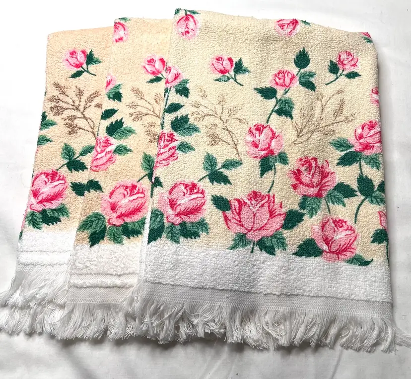 Set Of Three Vintage Franco Cotton Hand Towels Roses Cottage Core
