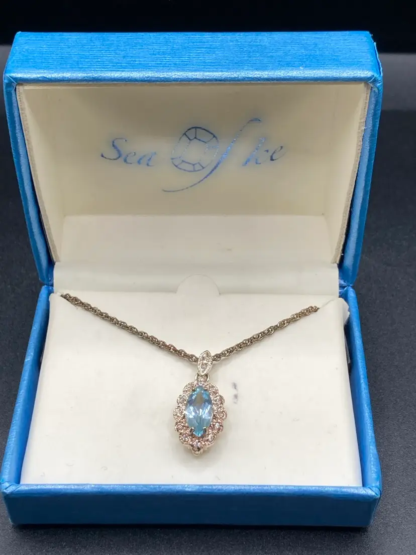 Vintage Sea Ice Blue Topaz And Diamonds Sterling Silver Pendant On An 18” Chain! 😍✨😍 Acid And Presidium Tested! ✨💍✨ In the original box!