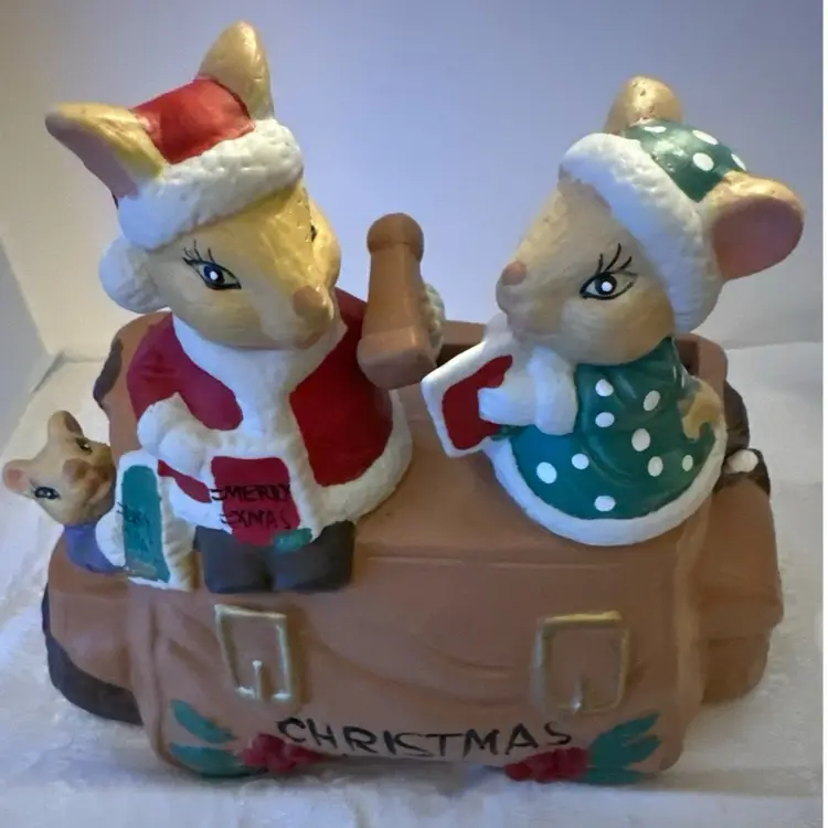 Vintage Christmas Mail Card Holder Porcelain Ceramic Mice Int'l Corp Ex Cond