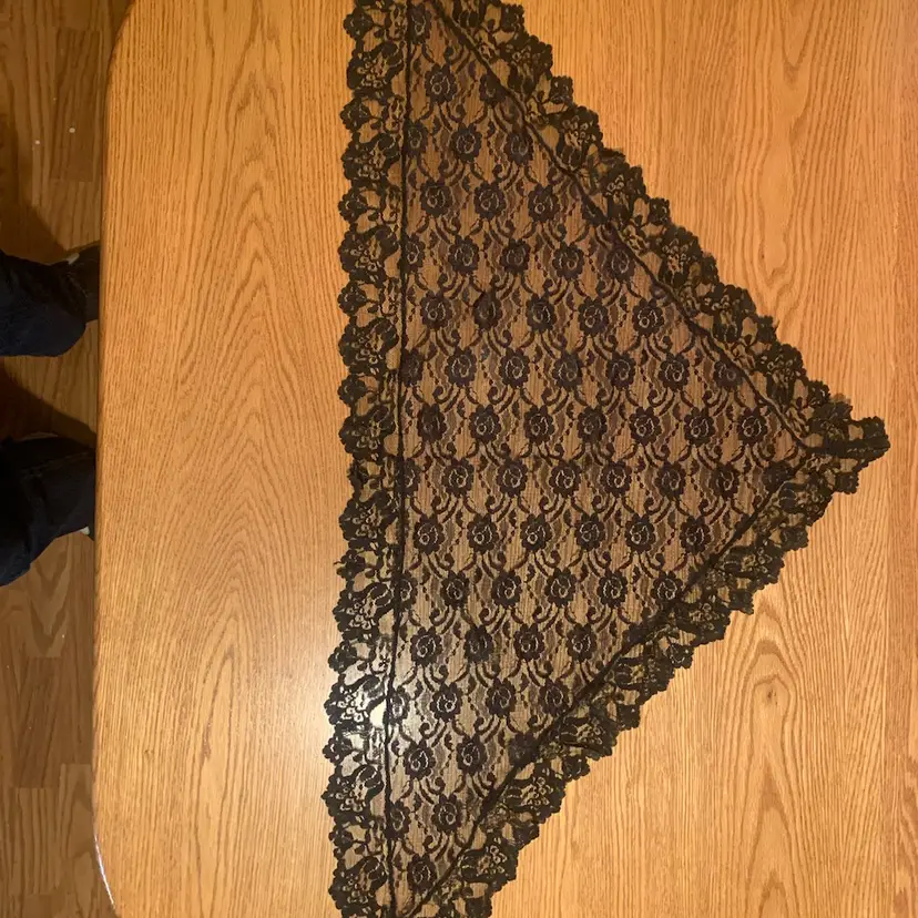 055 Black Lace Scarf