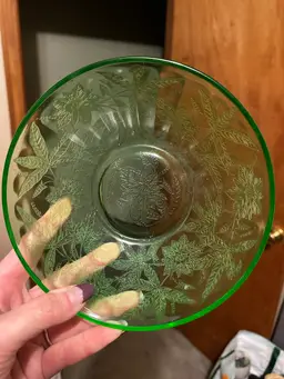 Jeanette Glass Poinsettia bowl