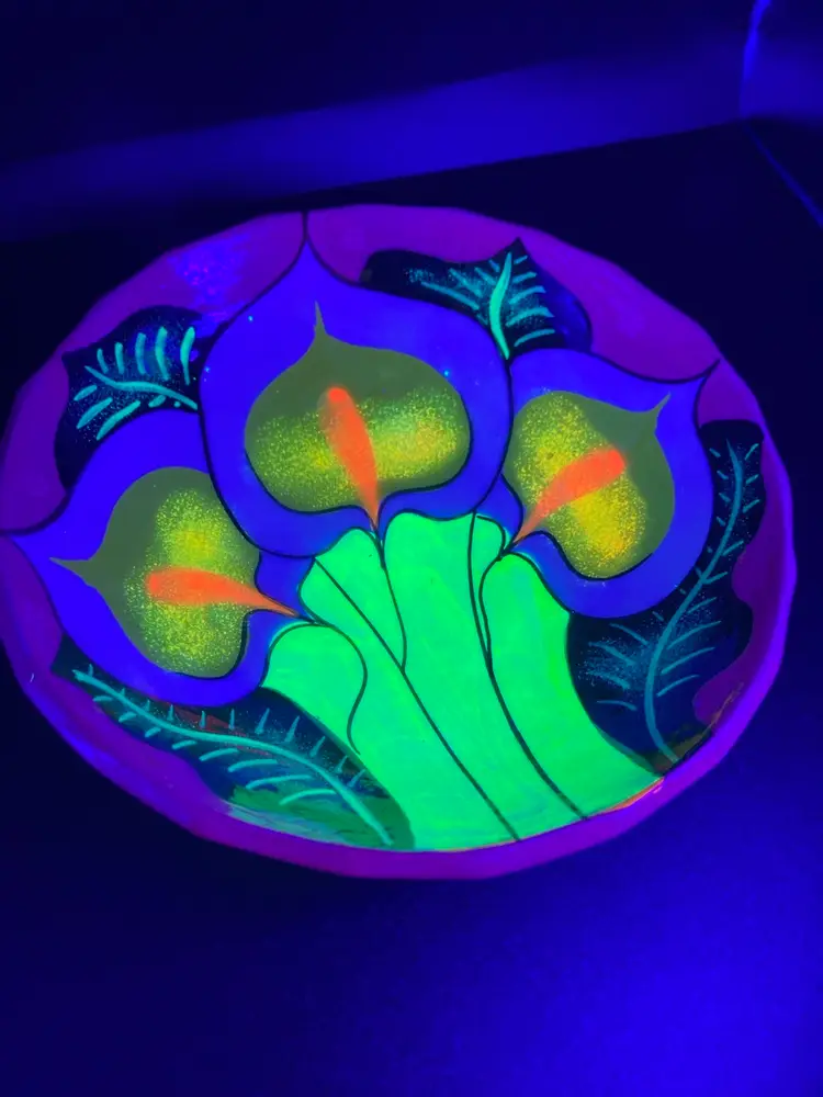 UV Reactive Hand Painted Calla Lily Bowl 2” Tall 6” Wide.