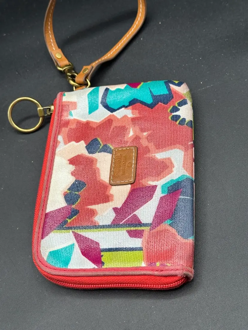Fossil Red Floral Coated Canvas Small Wristlet Wallet