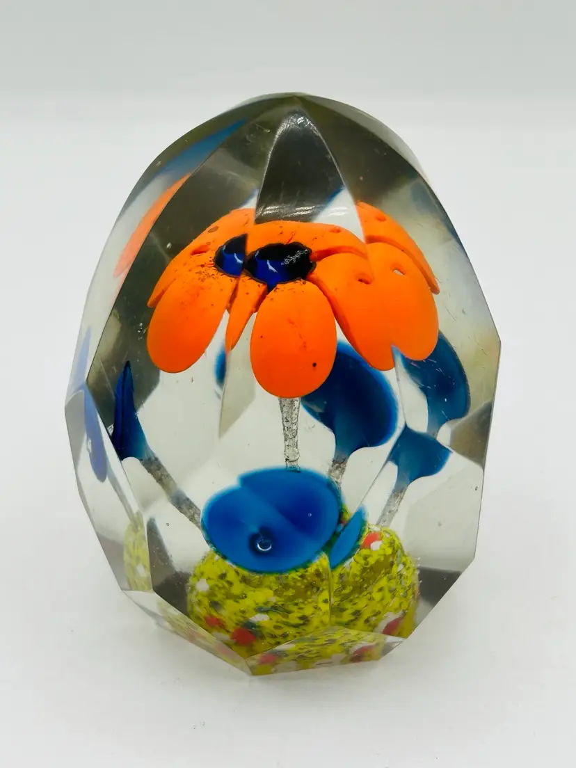Unsigned Art Glass Faceted Flower Paperweight