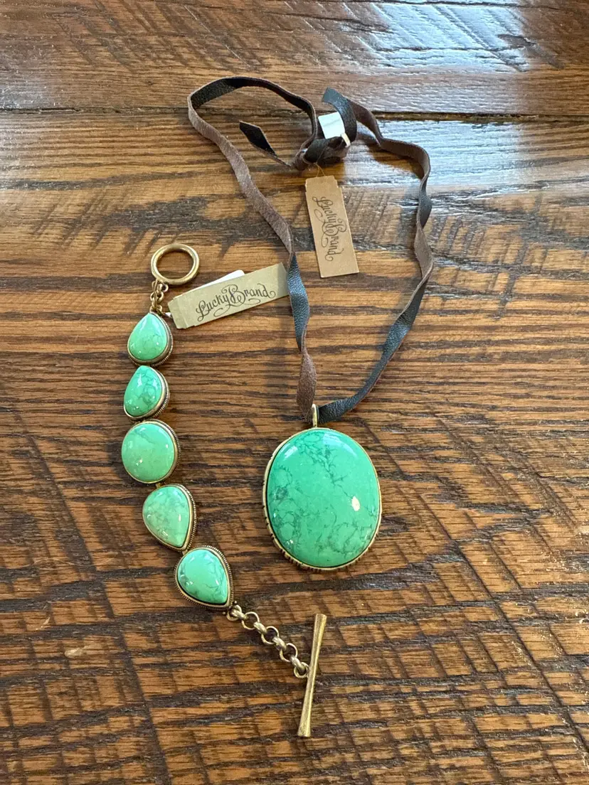 Lucky Brand Glass Turquoise Necklace and Bracelet Set