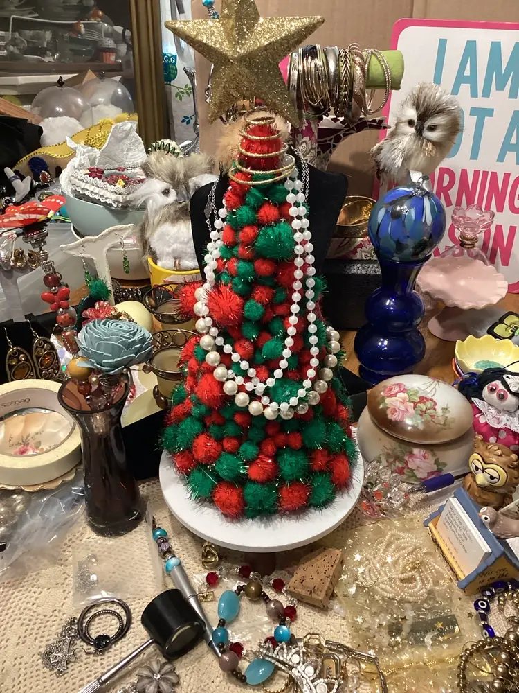 Double Duo Unique & Glow Lady Co Host  Nov 13 6pm