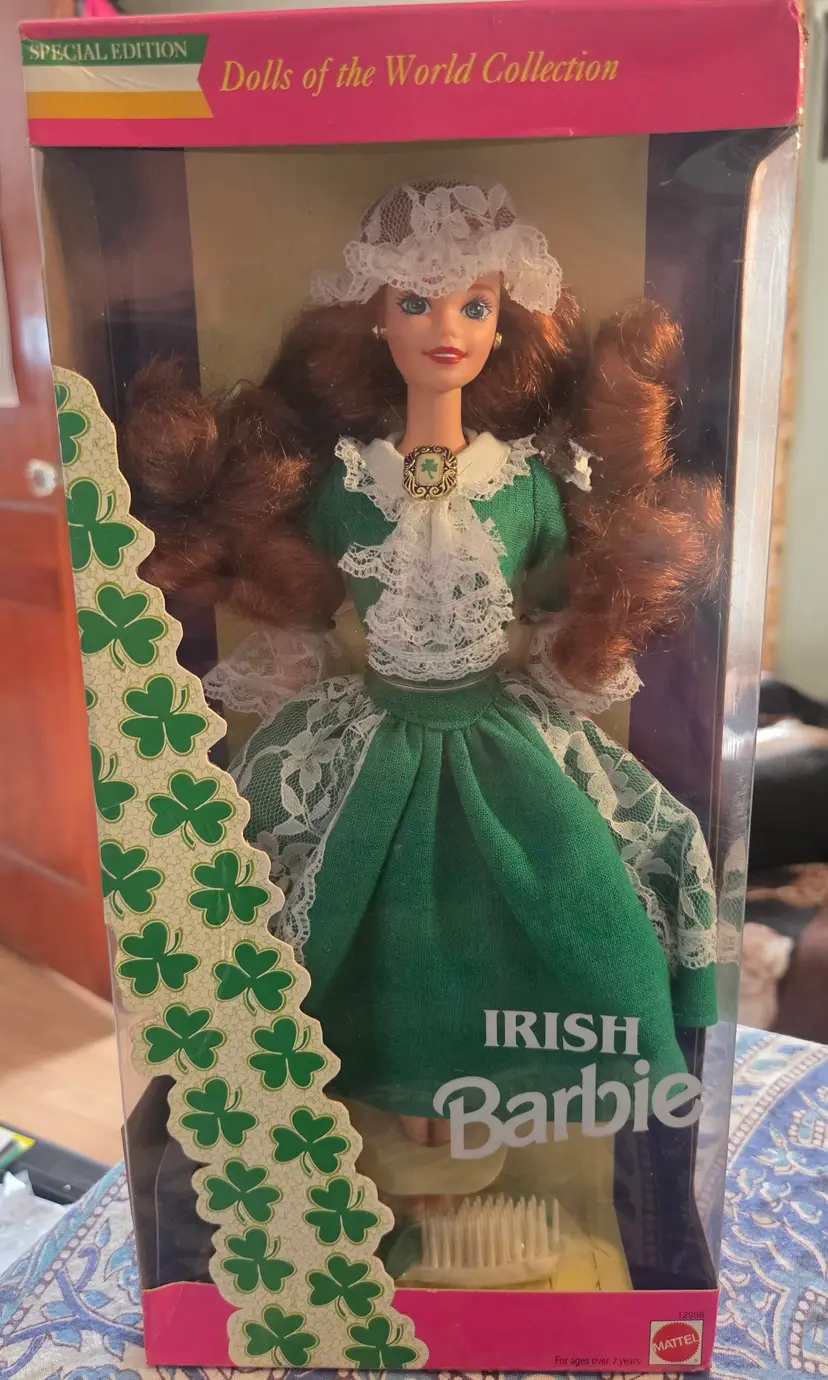 1994 Dolls of the World Irish Barbie
