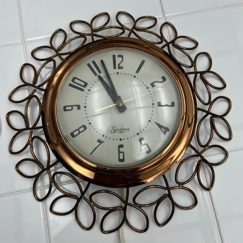Sessions Atomic Mid Century Modern Electric Clock-Copper Toned-Lot 48