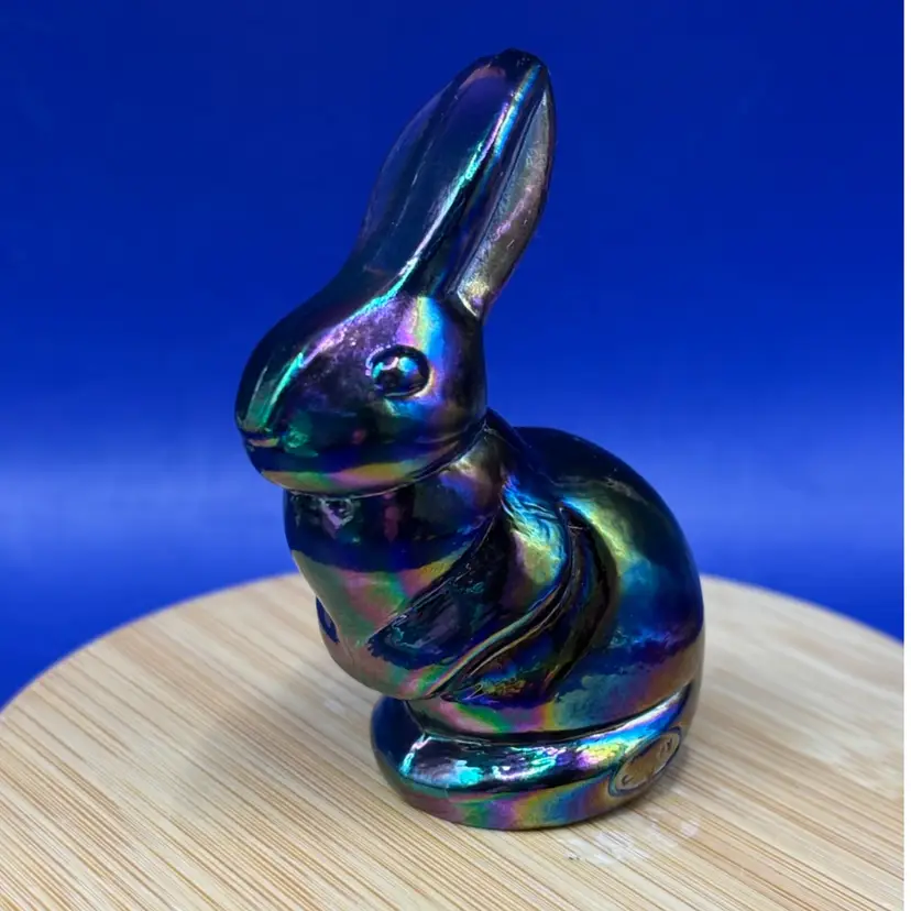 Fenton Purple Amethyst Carnival Glass Bunny Rabbit