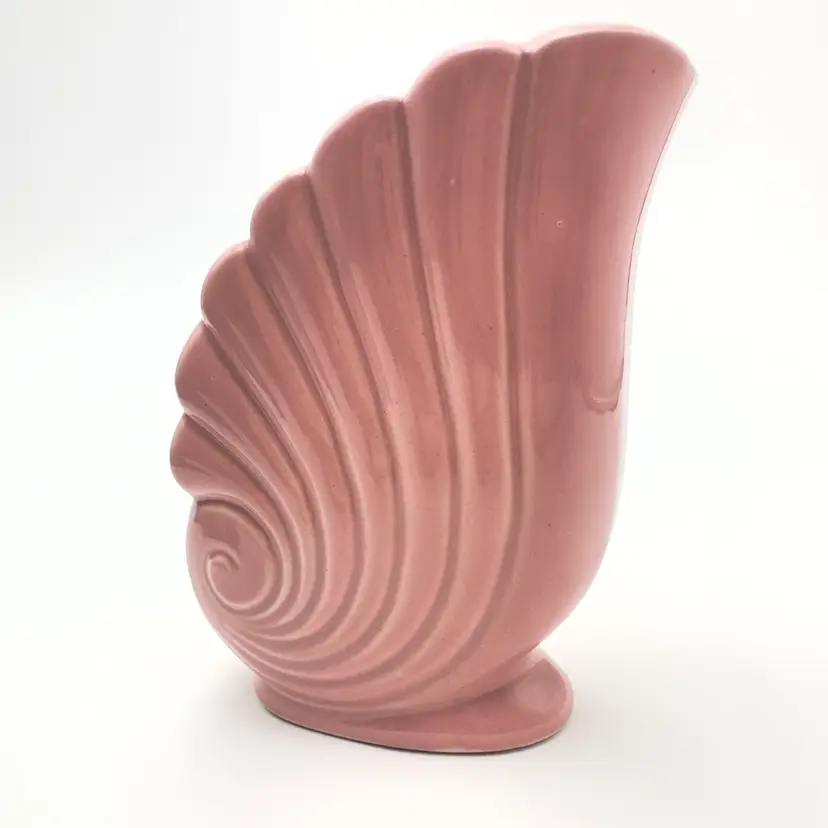 USA Pottery Pink Shell Cornucopia Planter Vase Ceramic 6x5”