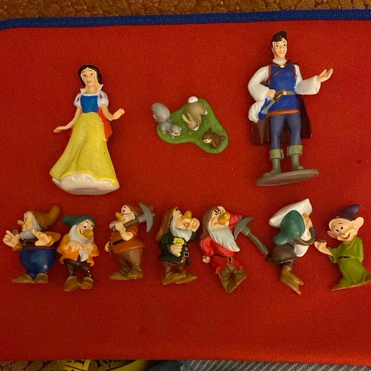 Snow White, Prince Charming, The Seven Dwarfs, And The Forest Animals