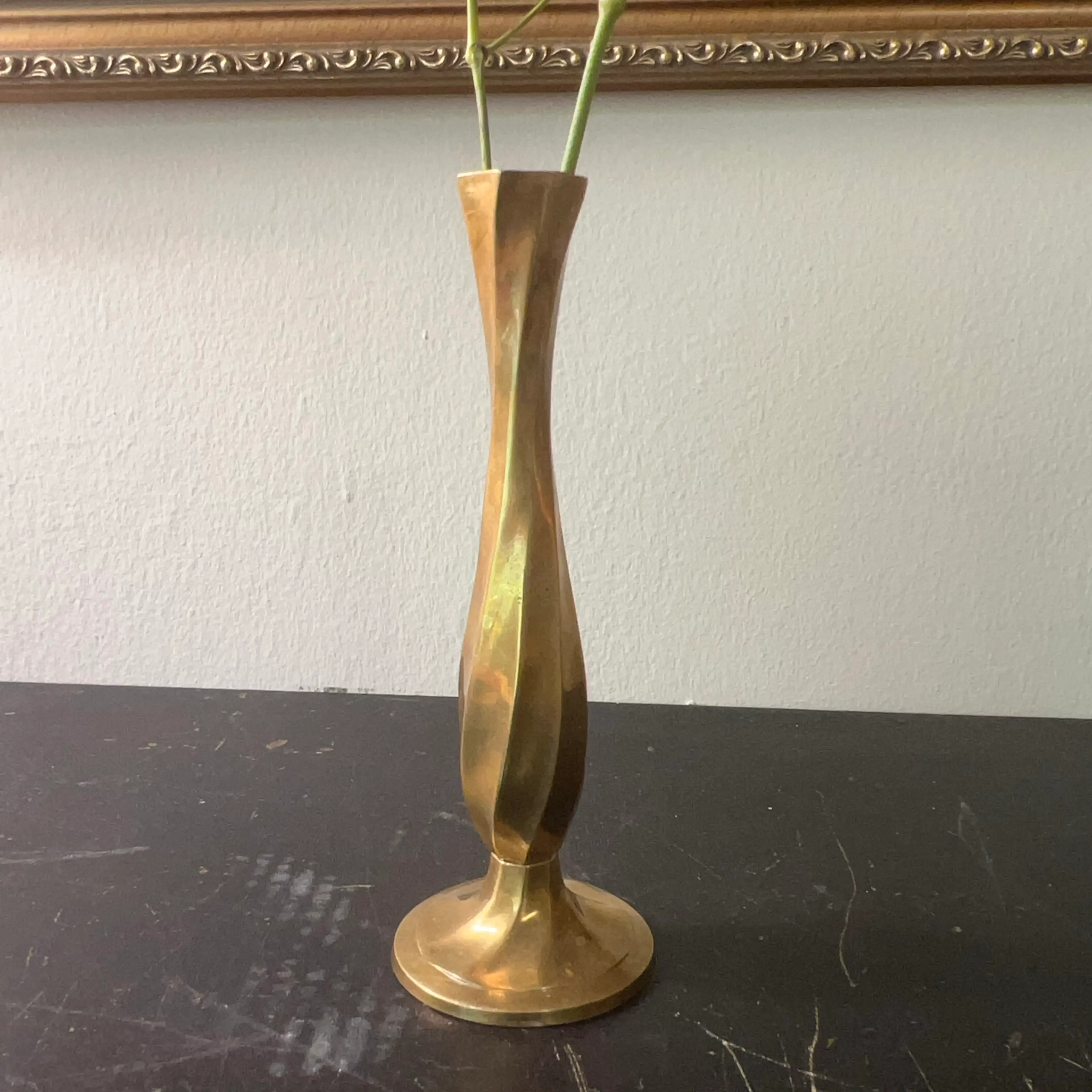 Image 2 of 3