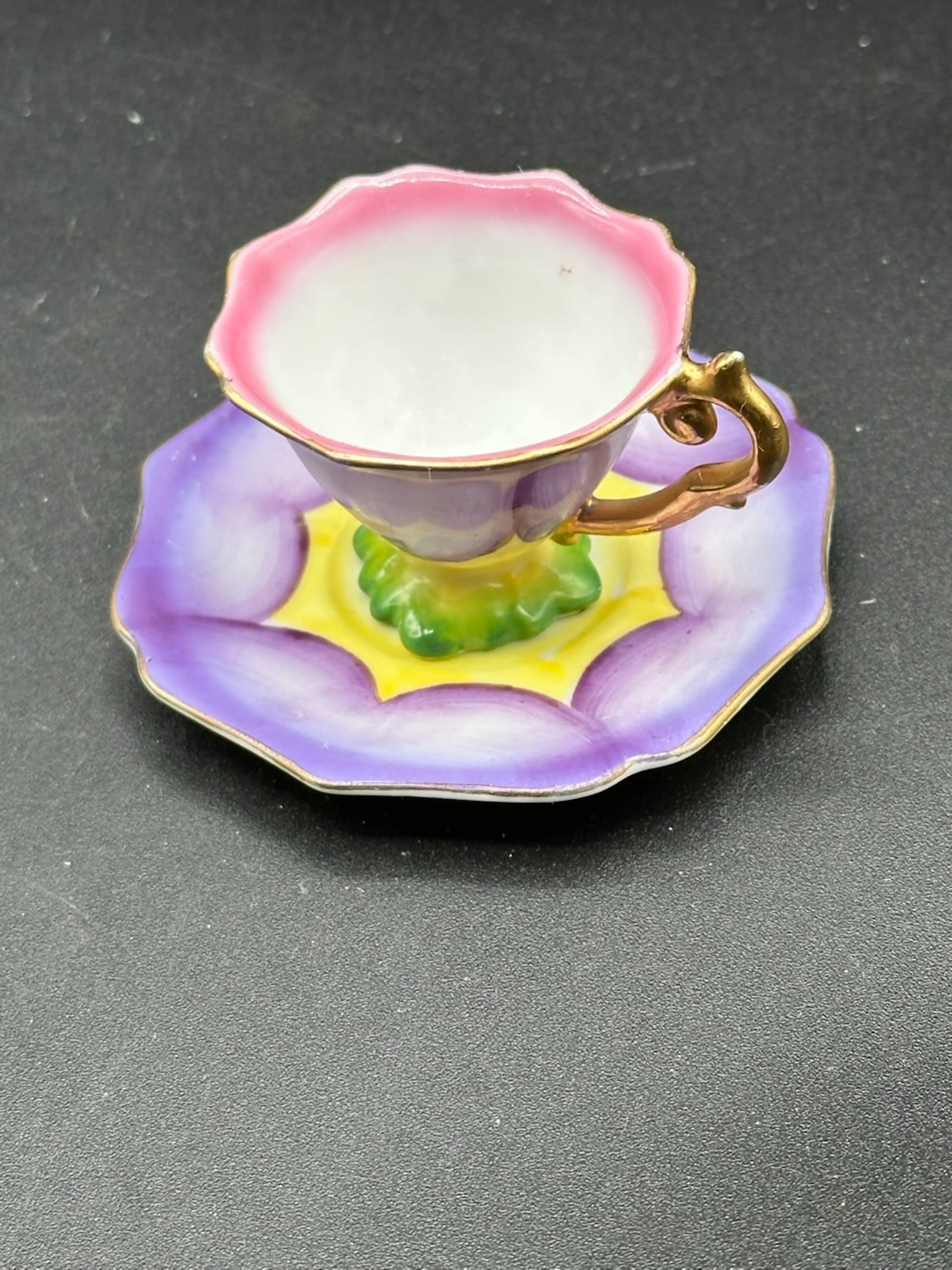 Image 2 of 7
