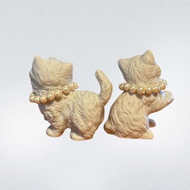 HOMECO White Kitties Pair w/ Pearls