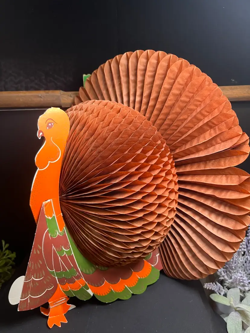Very Vintage-Pakay Party Papers by Gibson-Thanksgiving Turkey Centerpiece-Lot 60