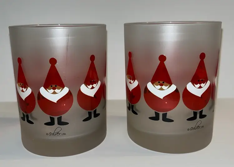 Culver LTD Clear Satin Frosted Lowball Glass Christmas Santa Claus Set of 2