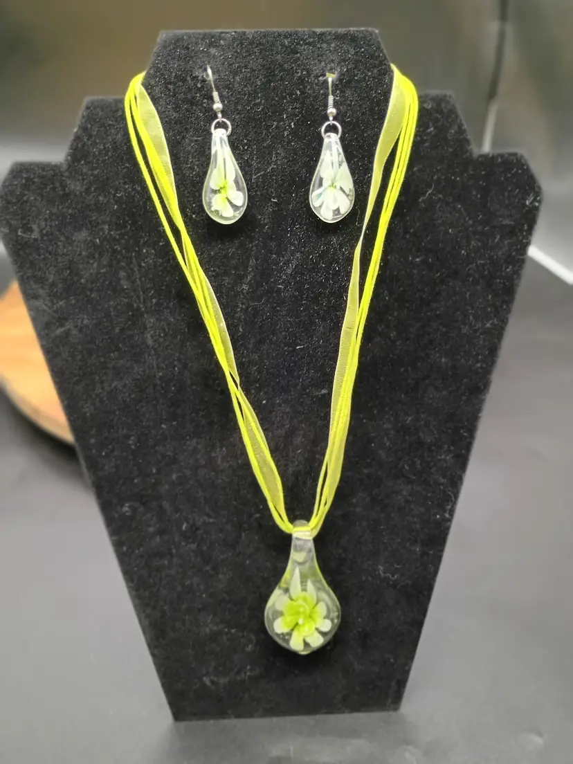 Art Glass Hand Blown Tear Drop Necklace and Matching Earring on Ribbon Cord.