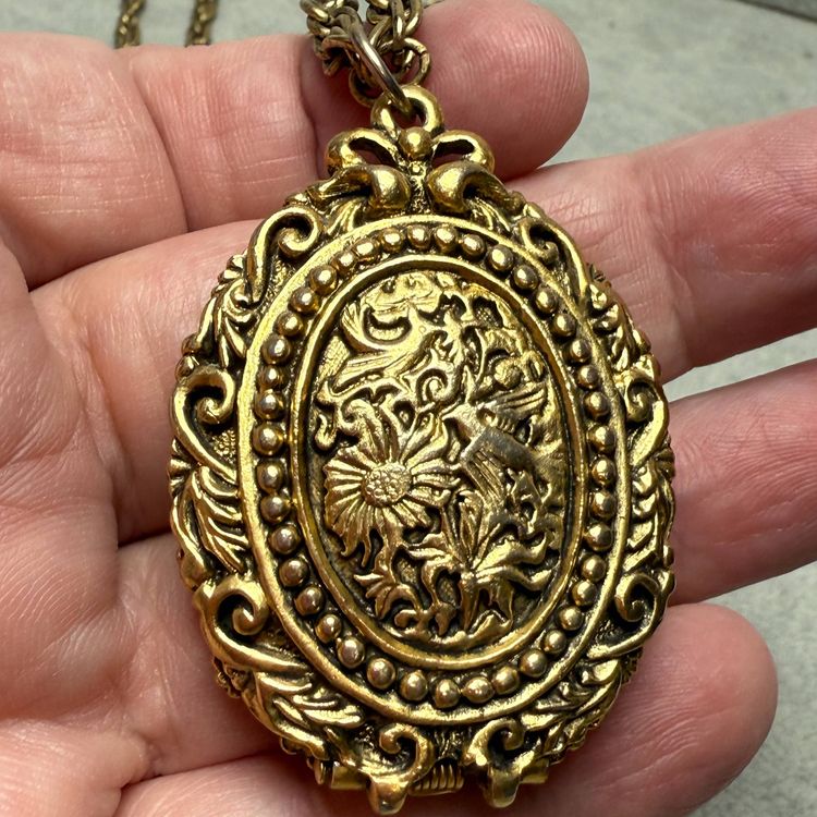 Large Vintage Max Factor Hypnotique Perfume Locket Cameo 28" Gold Tone Chain