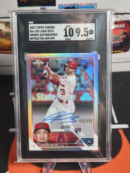 Livan Soto 2023 Topps Chrome Rookie Refractor Auto /499 #RA-LSO SGC 10 9.5MT+